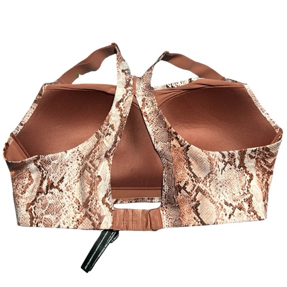 Victoria's Secret Incredible On Point Sports Bra Full Coverage Moderate Support - Picture 2 of 7